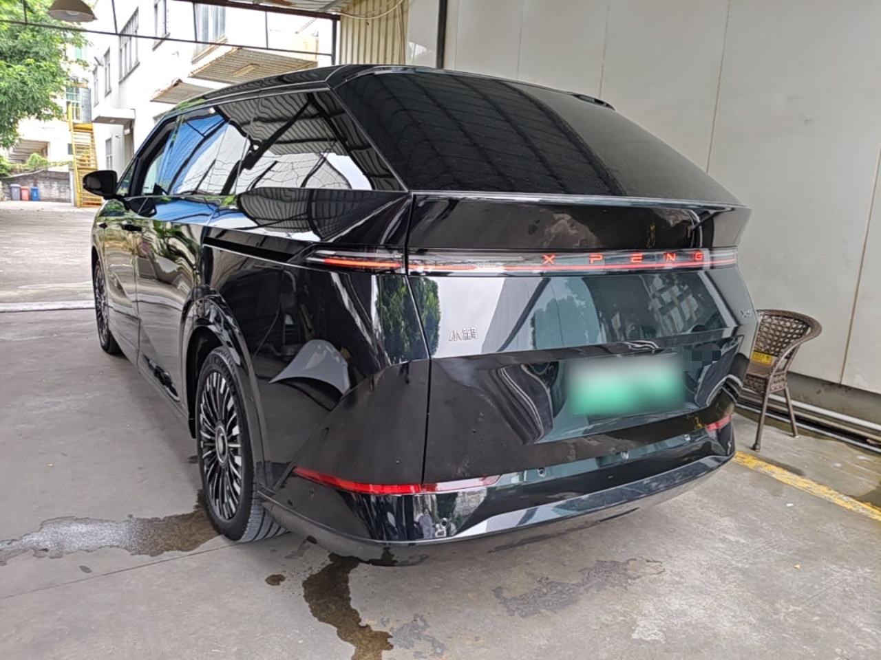 XPeng X9 - фото 3