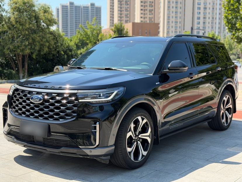 Ford Explorer - фото 0