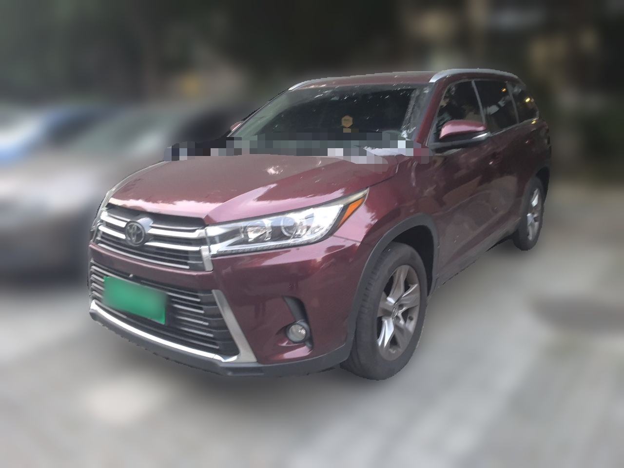 Toyota Highlander - фото 0