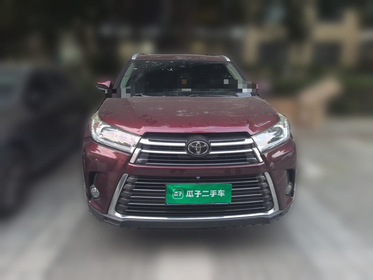 Toyota Highlander - фото 1