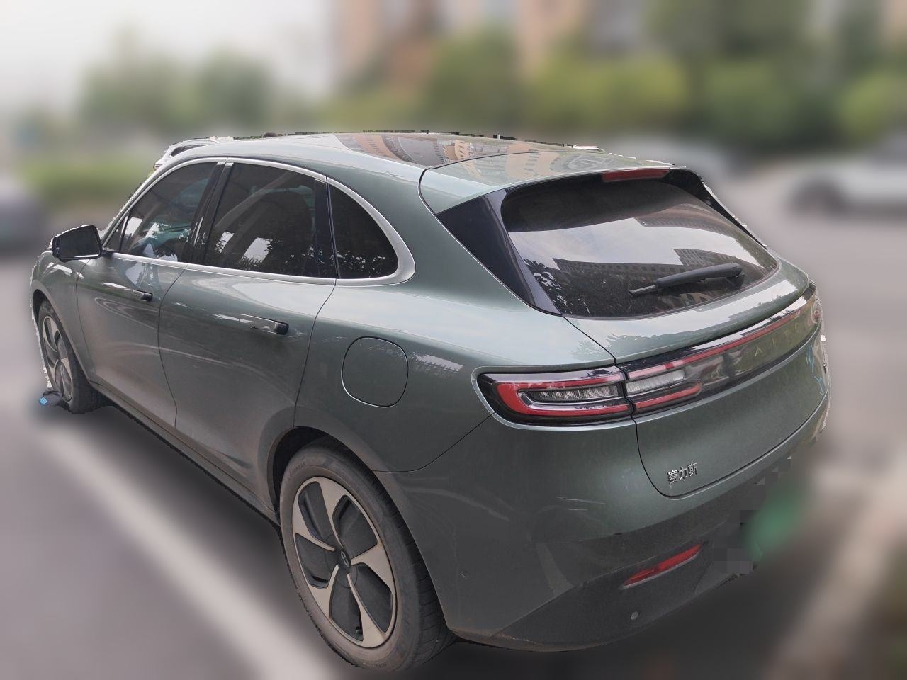 AITO M5 - фото 3