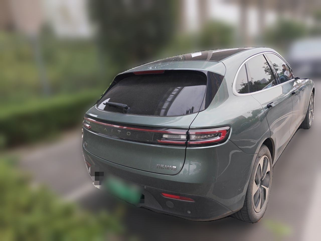 AITO M5 - фото 4