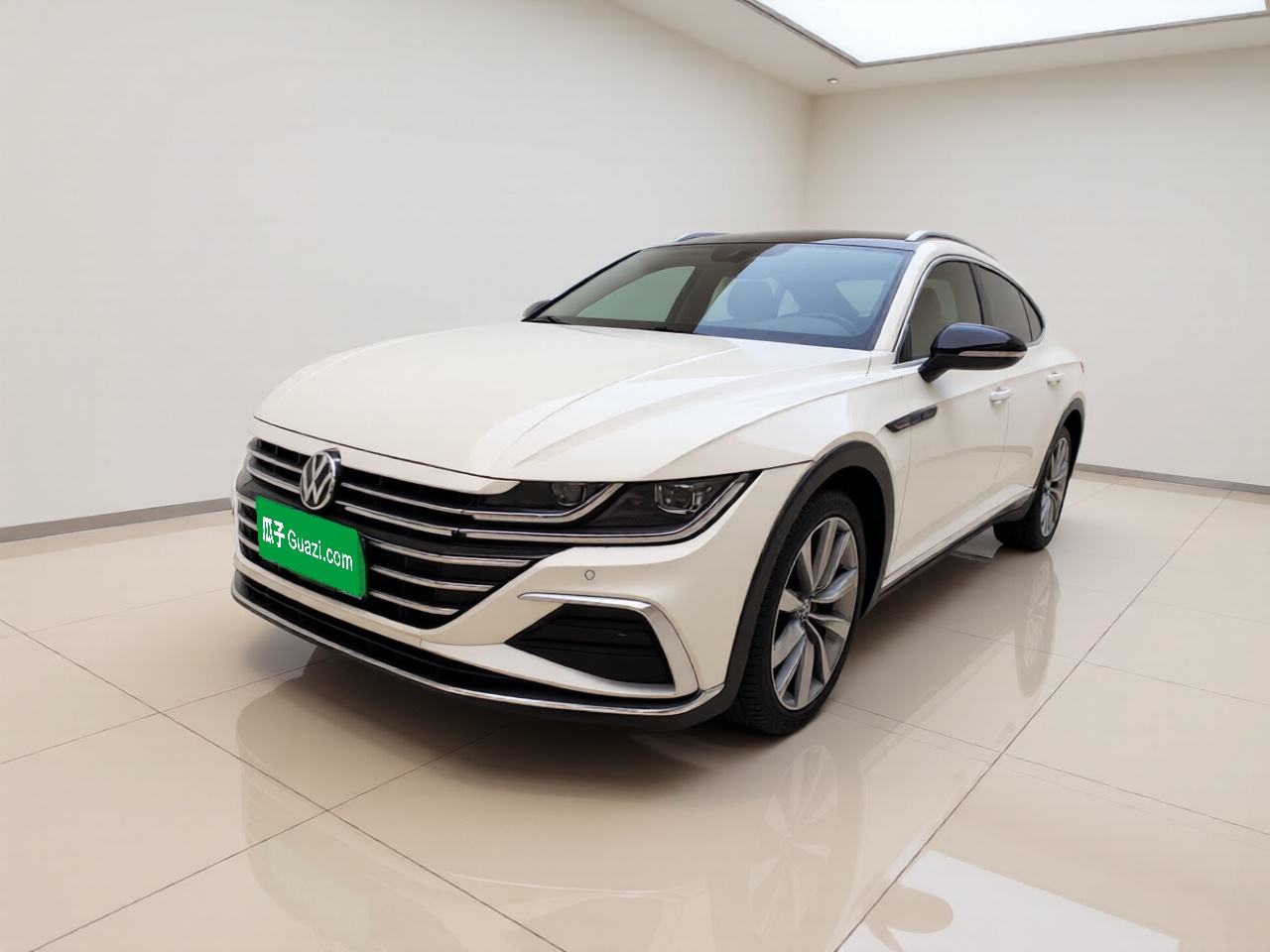 Volkswagen CC - фото 0