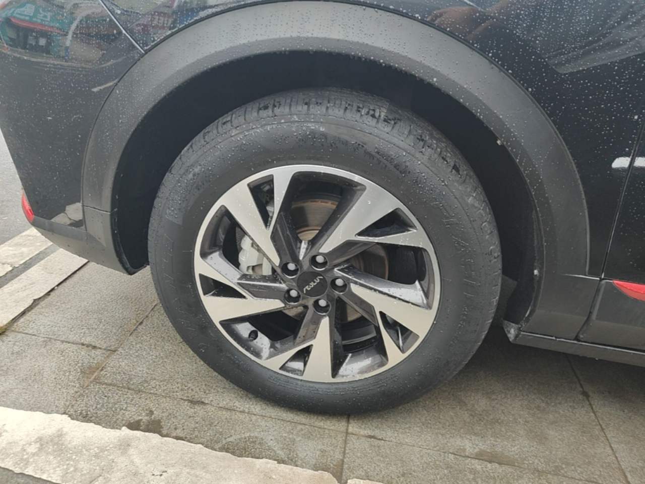 Dongfeng Aeolus AX7 - фото 2