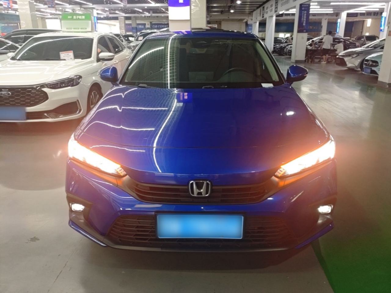 Honda Civic - фото 1