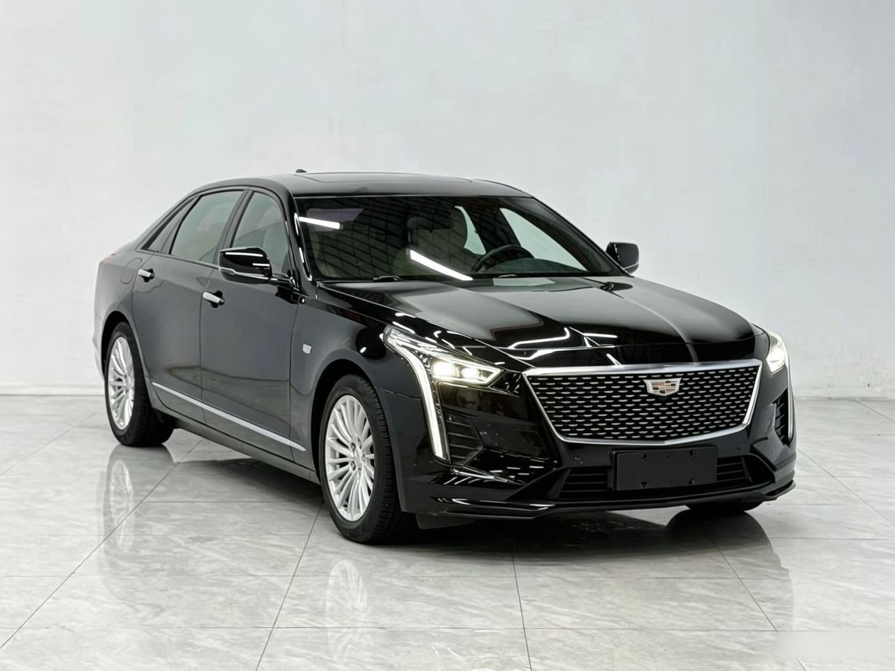 Cadillac CT6 - фото 2