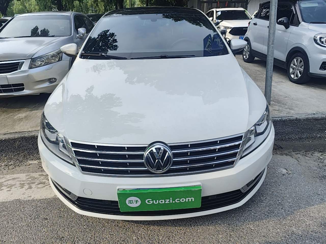 Volkswagen CC - фото 1
