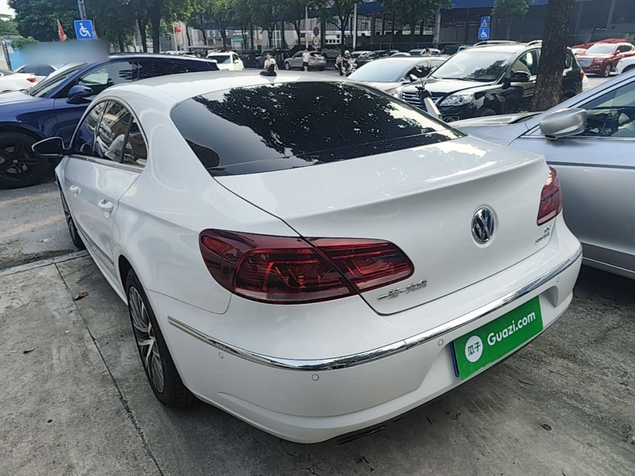 Volkswagen CC - фото 3