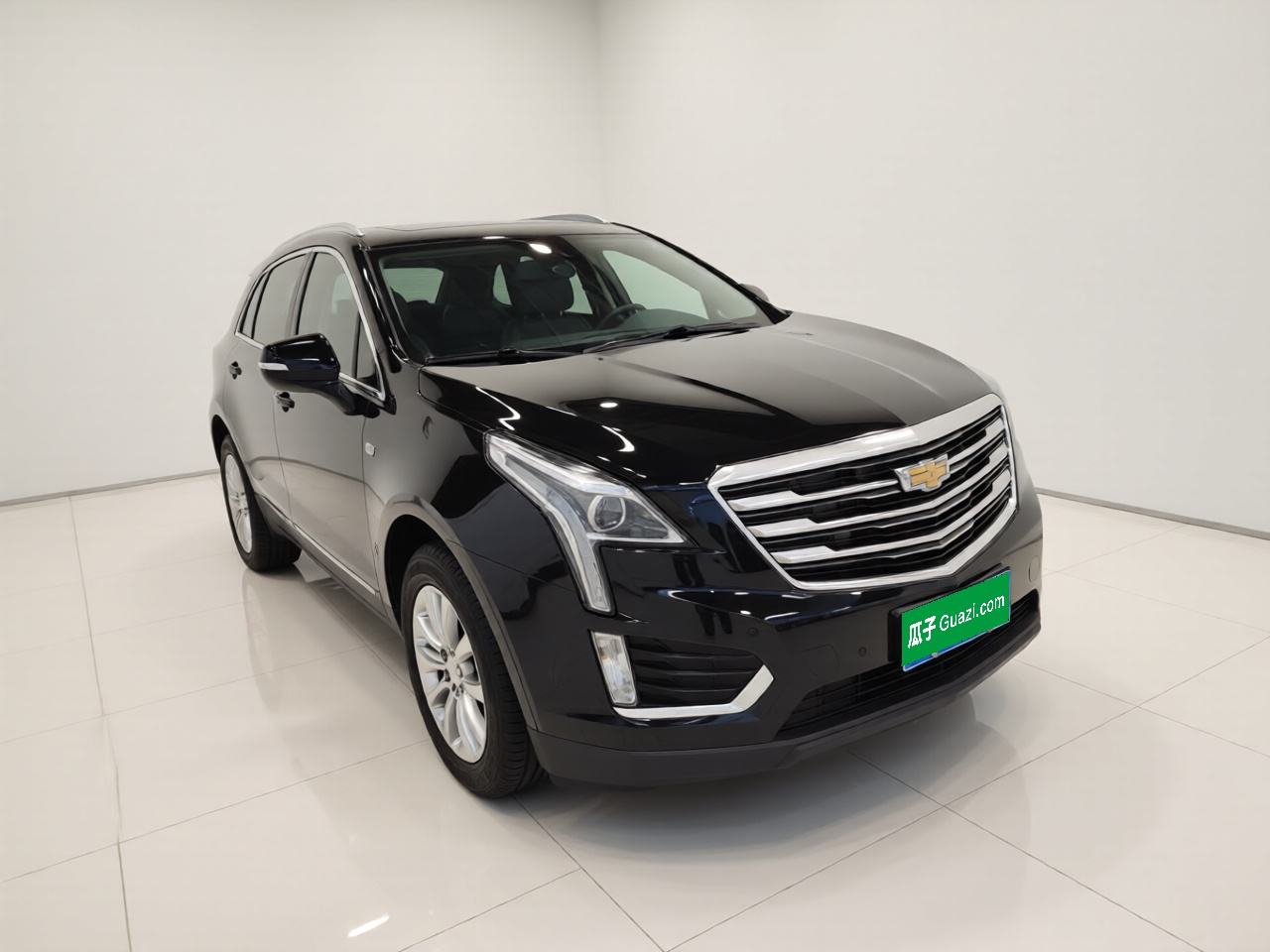 Cadillac XT5 - фото 2
