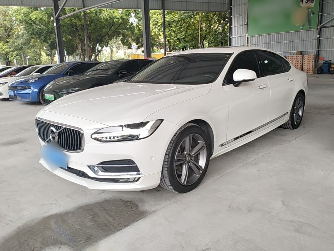 Volvo S90 - фото 0