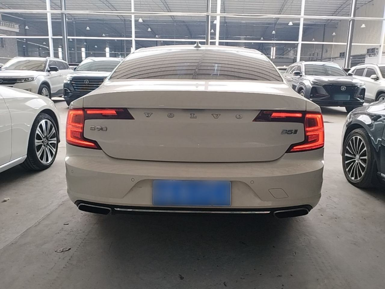 Volvo S90 - фото 4