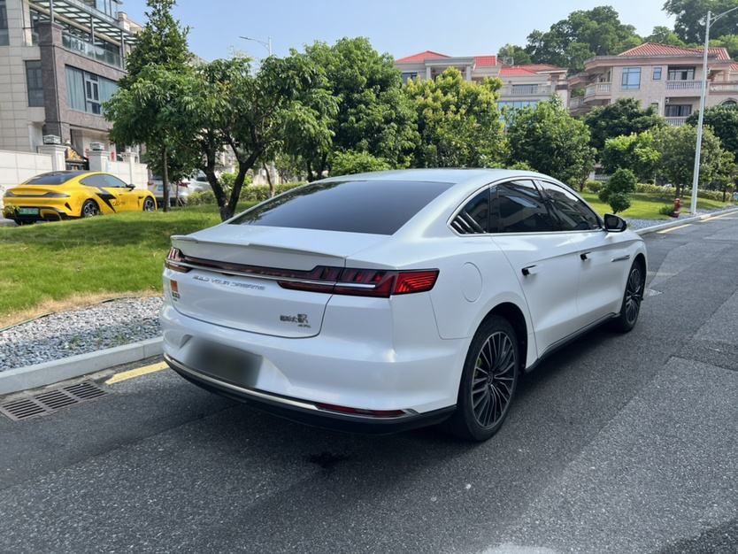 BYD Han DM-i - фото 3
