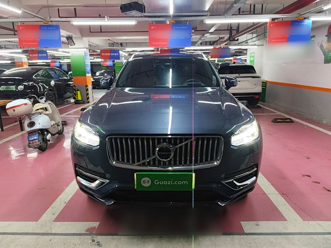 Volvo XC90 - фото 1