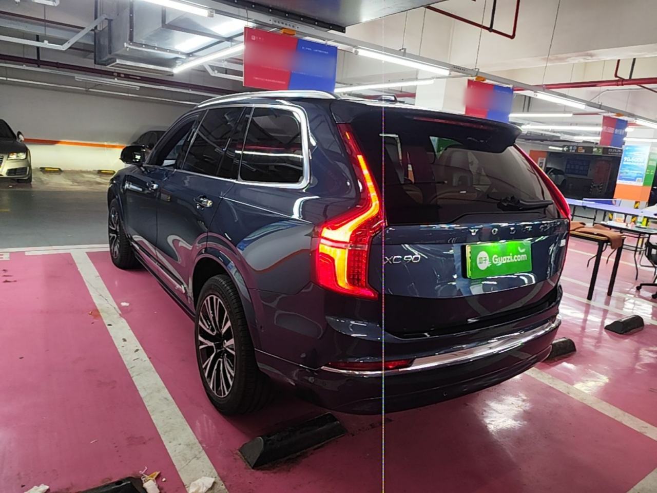 Volvo XC90 - фото 3