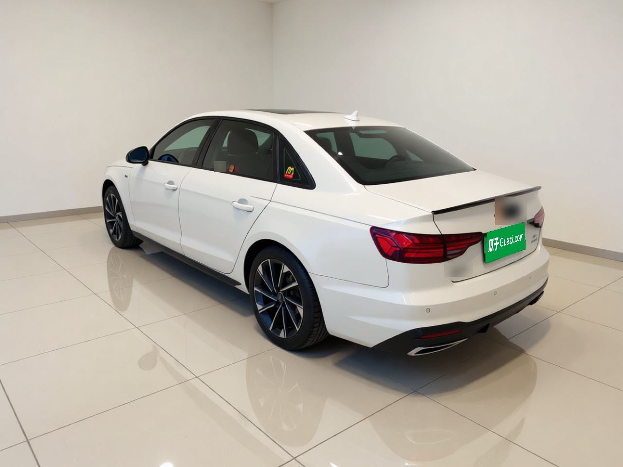 Audi A4L - фото 3