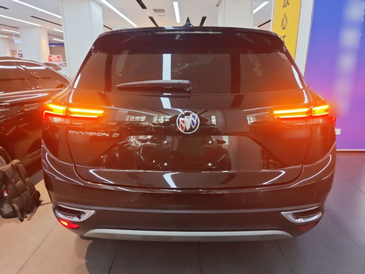 Buick Envision - фото 2