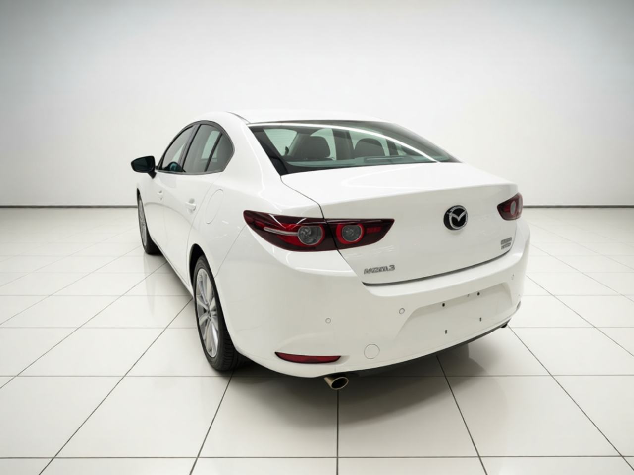 Mazda 3 - фото 3