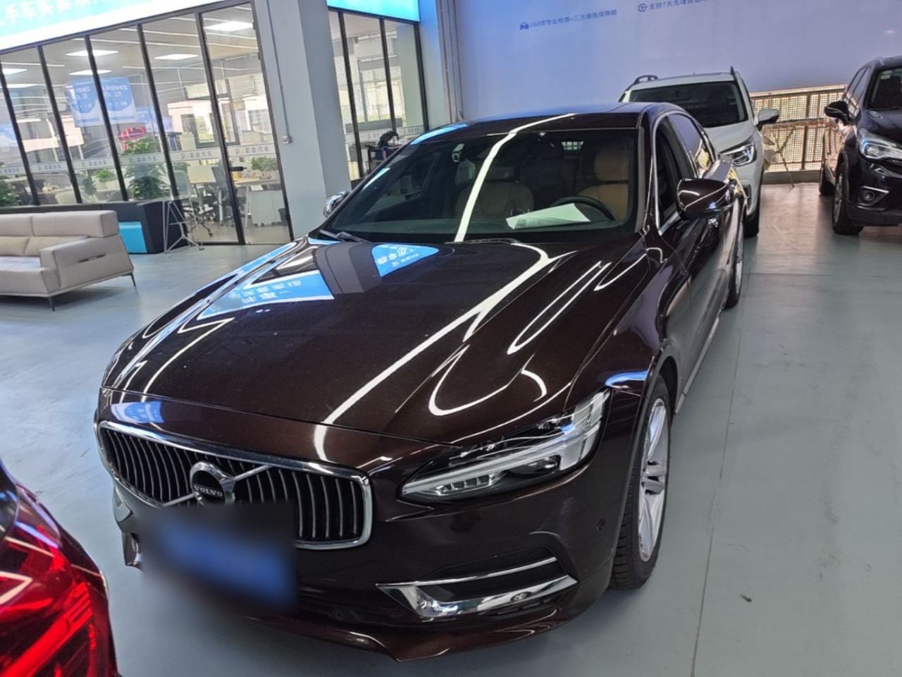 Volvo S90 - фото 1