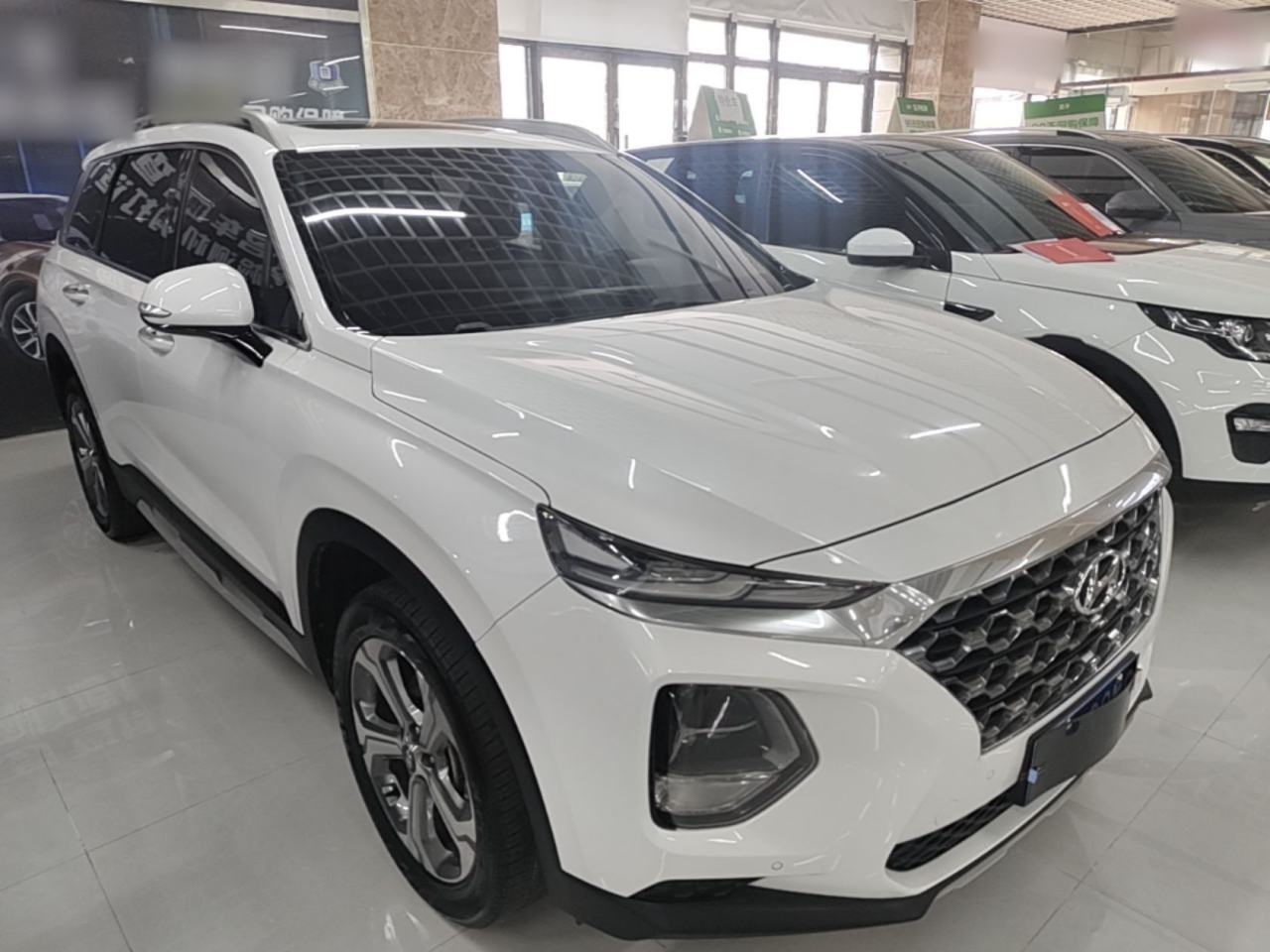 Hyundai Santa Fe - фото 2