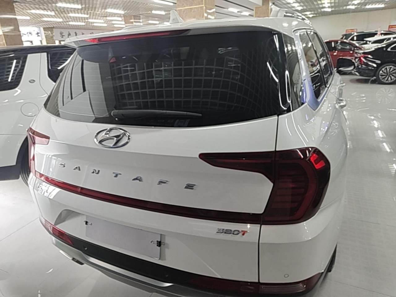 Hyundai Santa Fe - фото 4