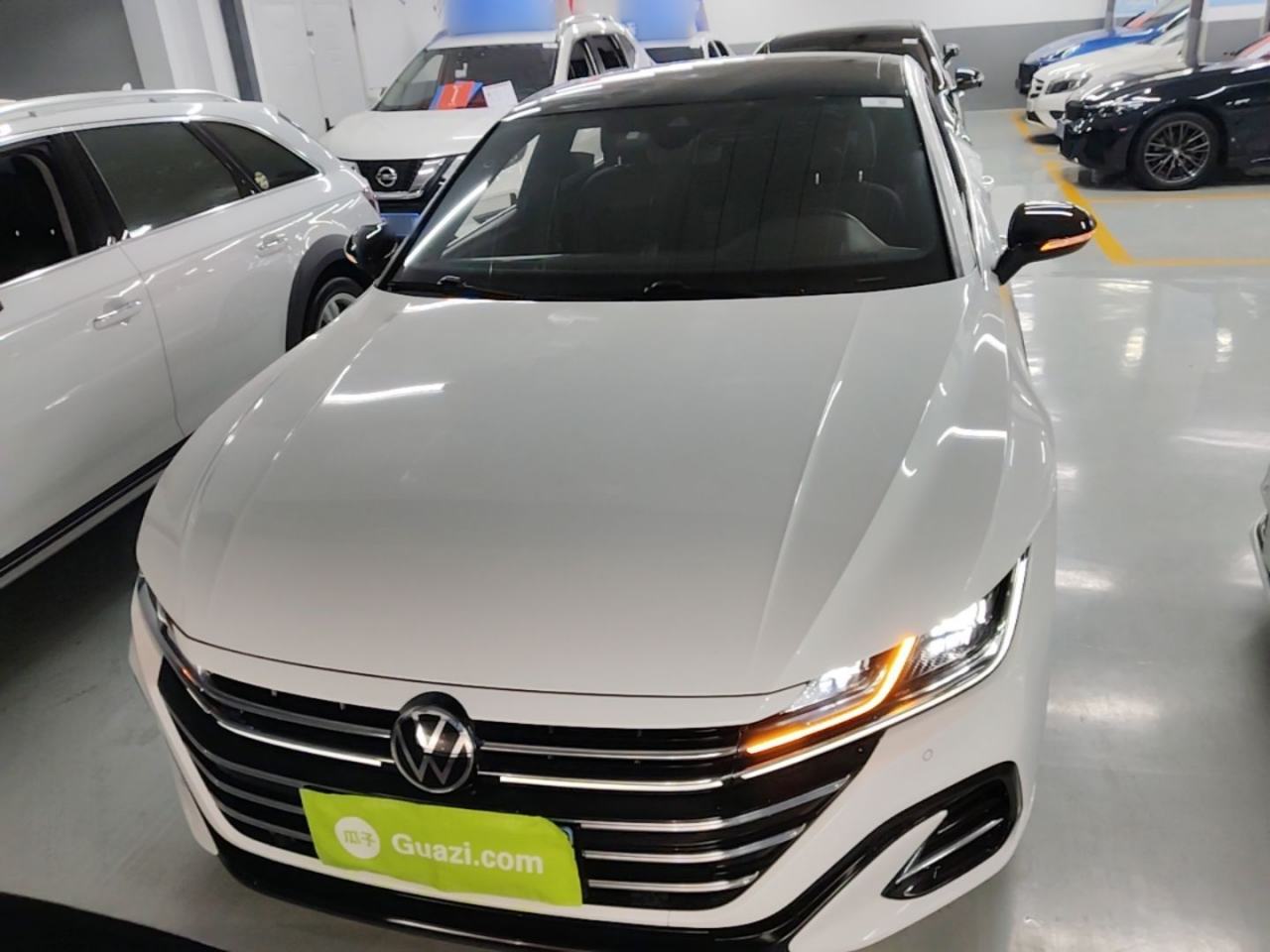 Volkswagen CC - фото 1