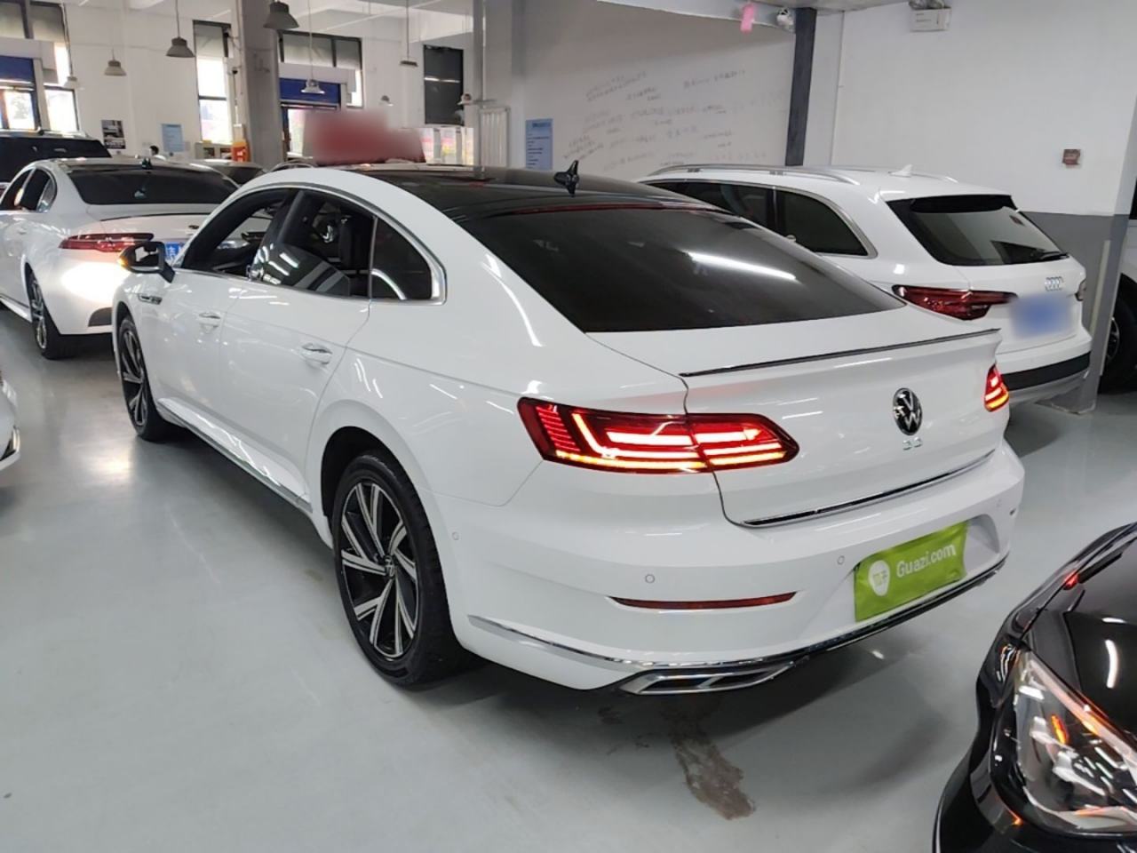 Volkswagen CC - фото 3