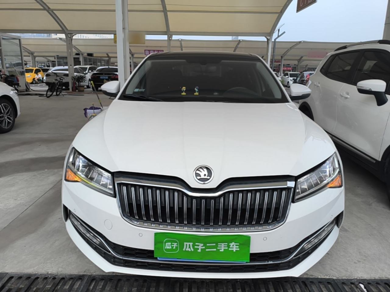 Skoda Superb - фото 1