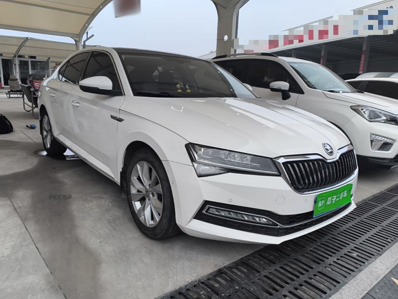 Skoda Superb - фото 4