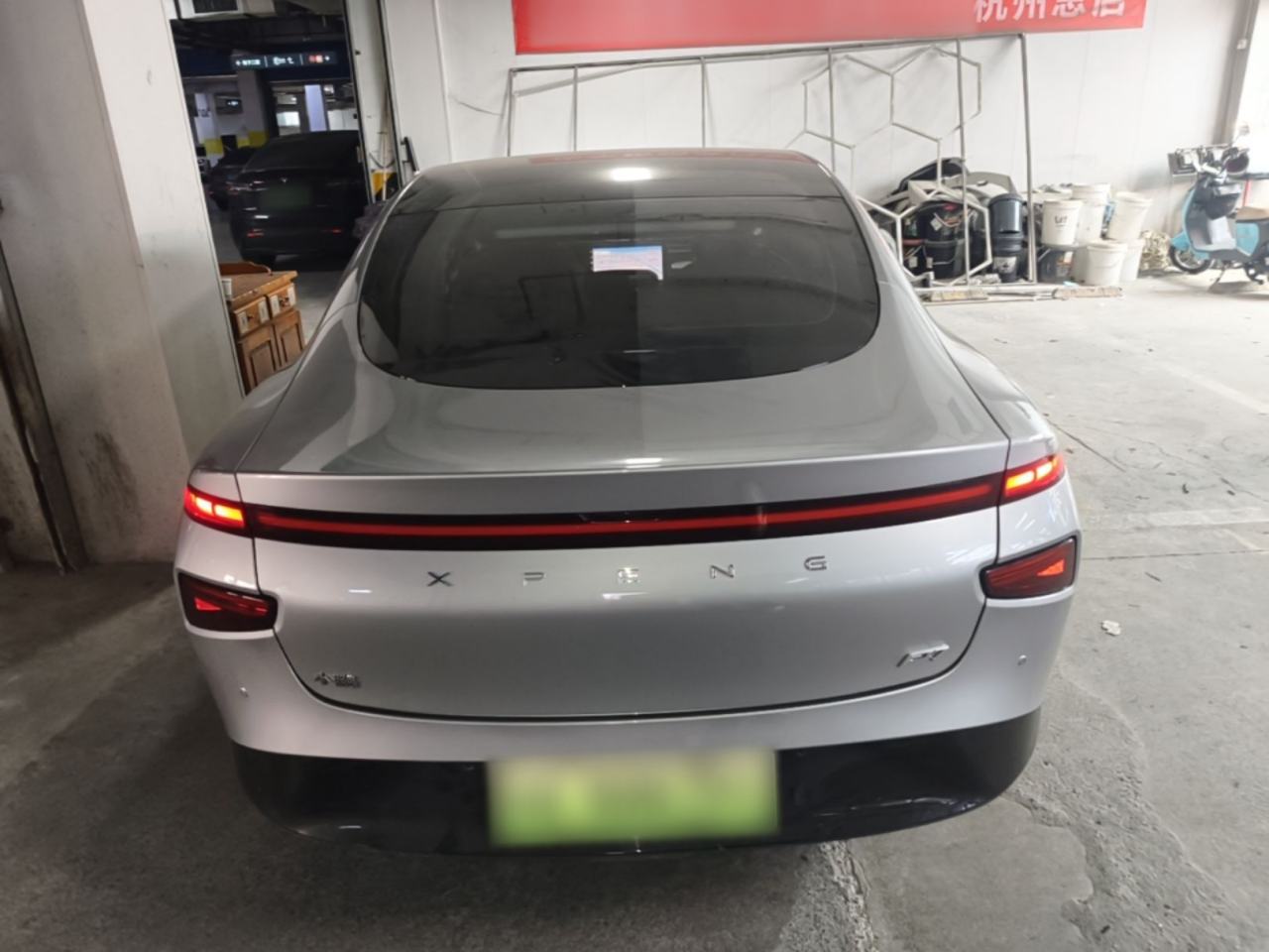 XPeng P7 - фото 4