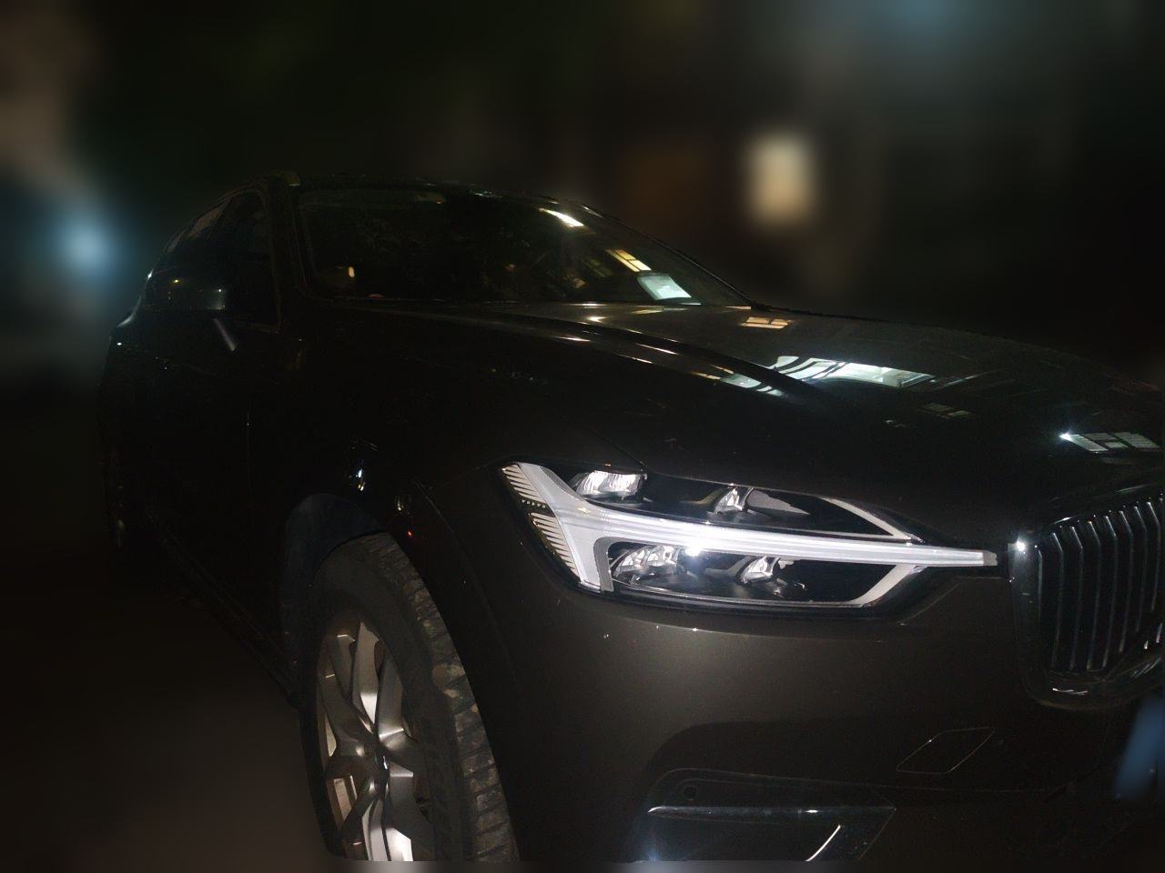 Volvo XC60 - фото 2