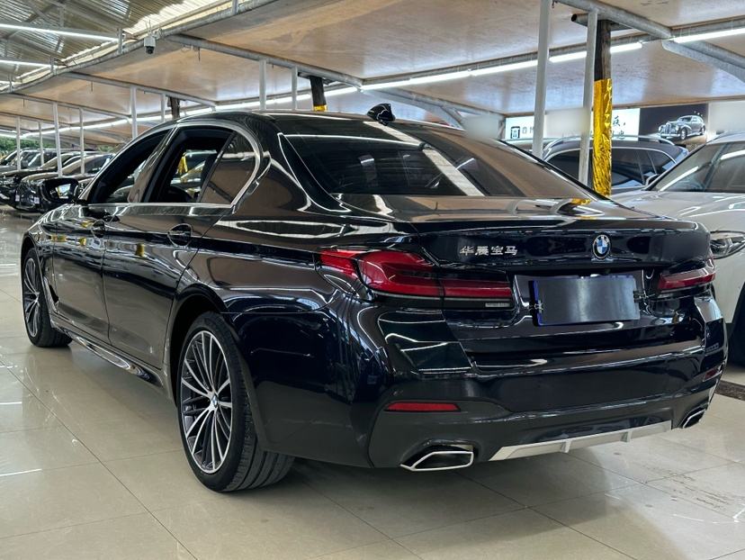 BMW 5-Series - фото 2