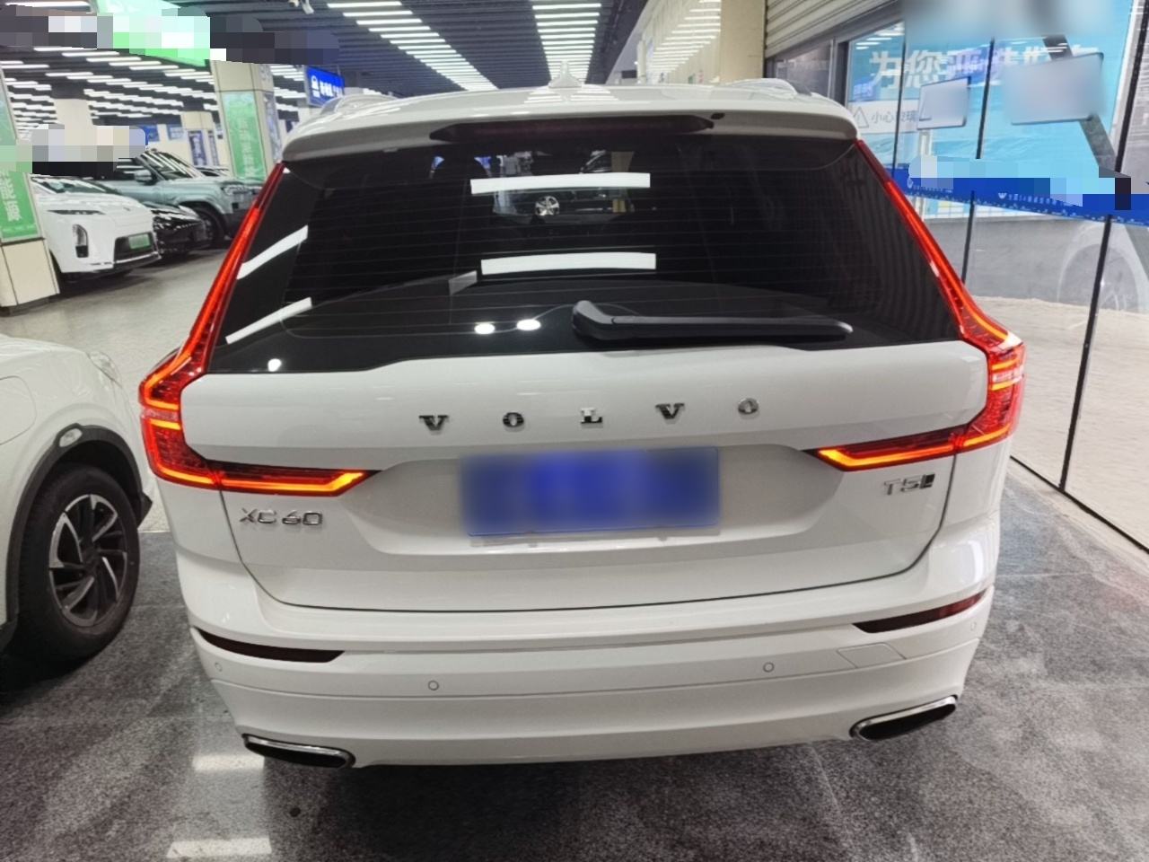 Volvo XC60 - фото 4
