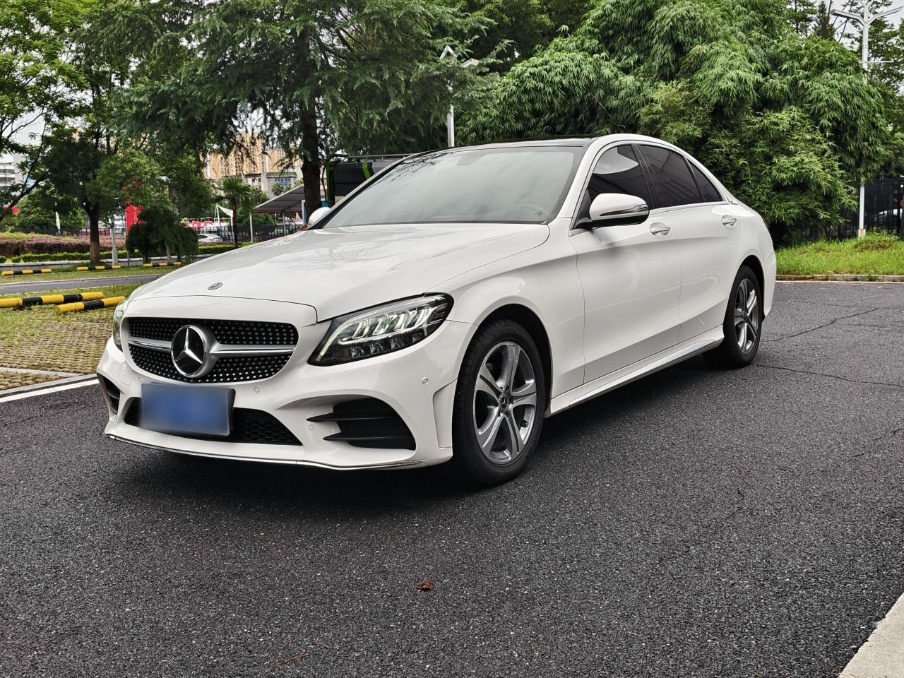 Mercedes-Benz C-Class - фото 0