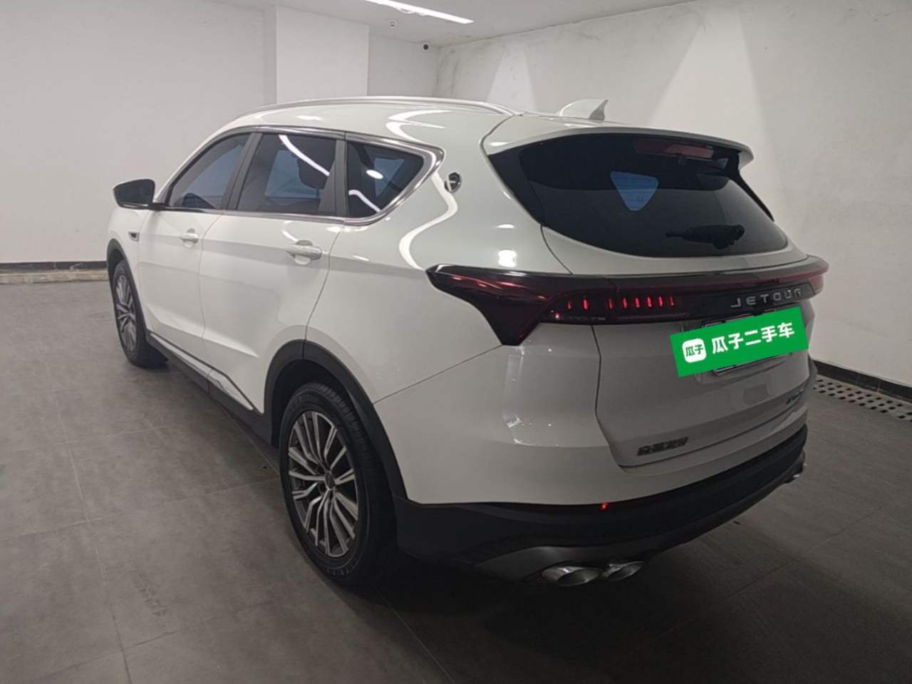 Jetour X70 PLUS - фото 3