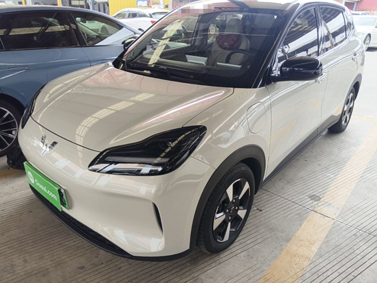 Wuling PLUS - фото 0