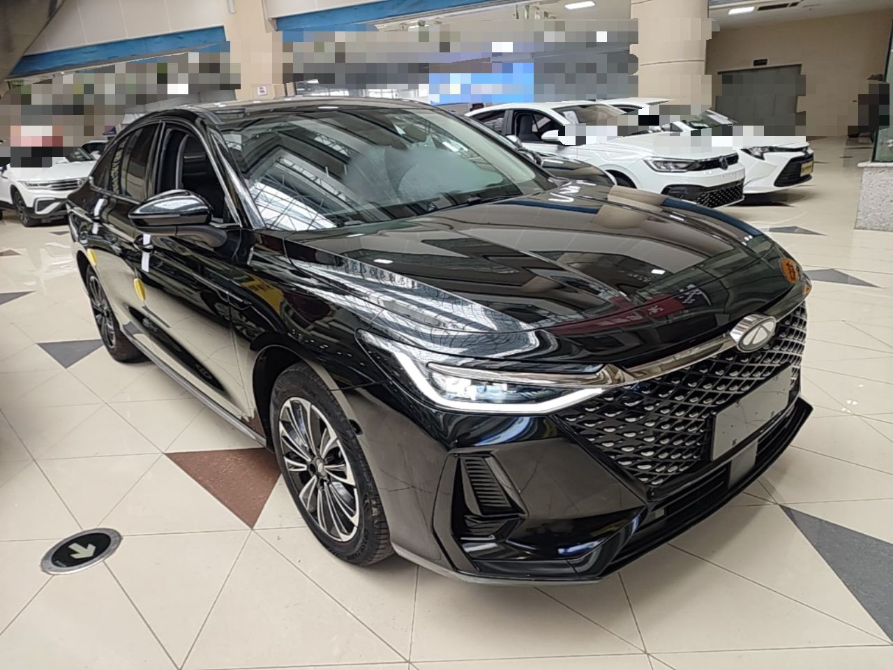 Chery Fengyun Fengyun A8 - фото 2