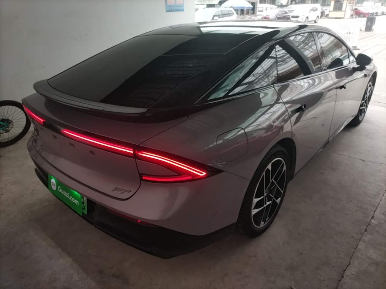 XPeng P7 - фото 3