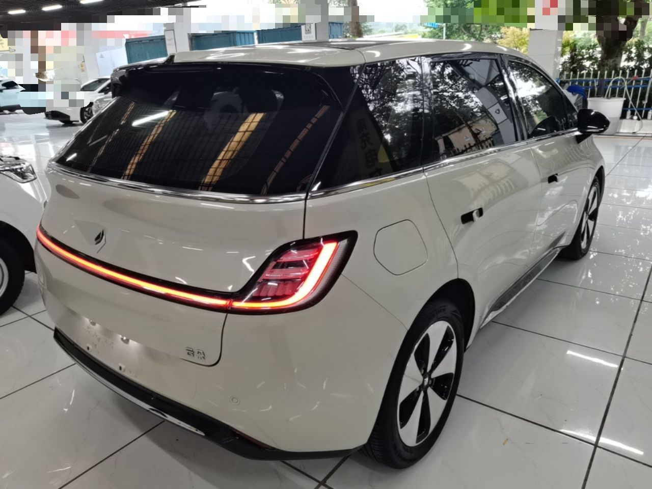 Baojun Yunduo - фото 3