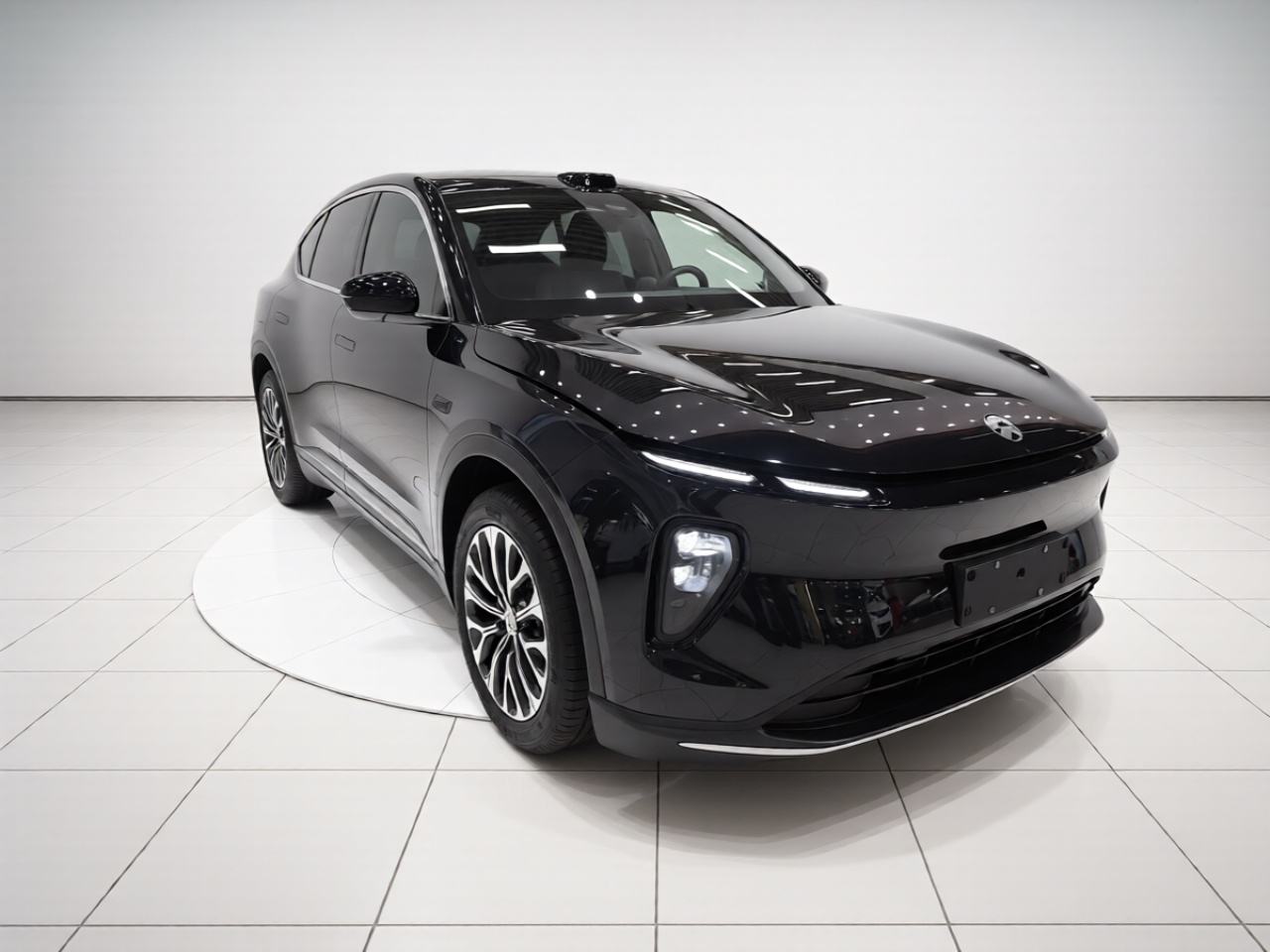 NIO EC6 - фото 2