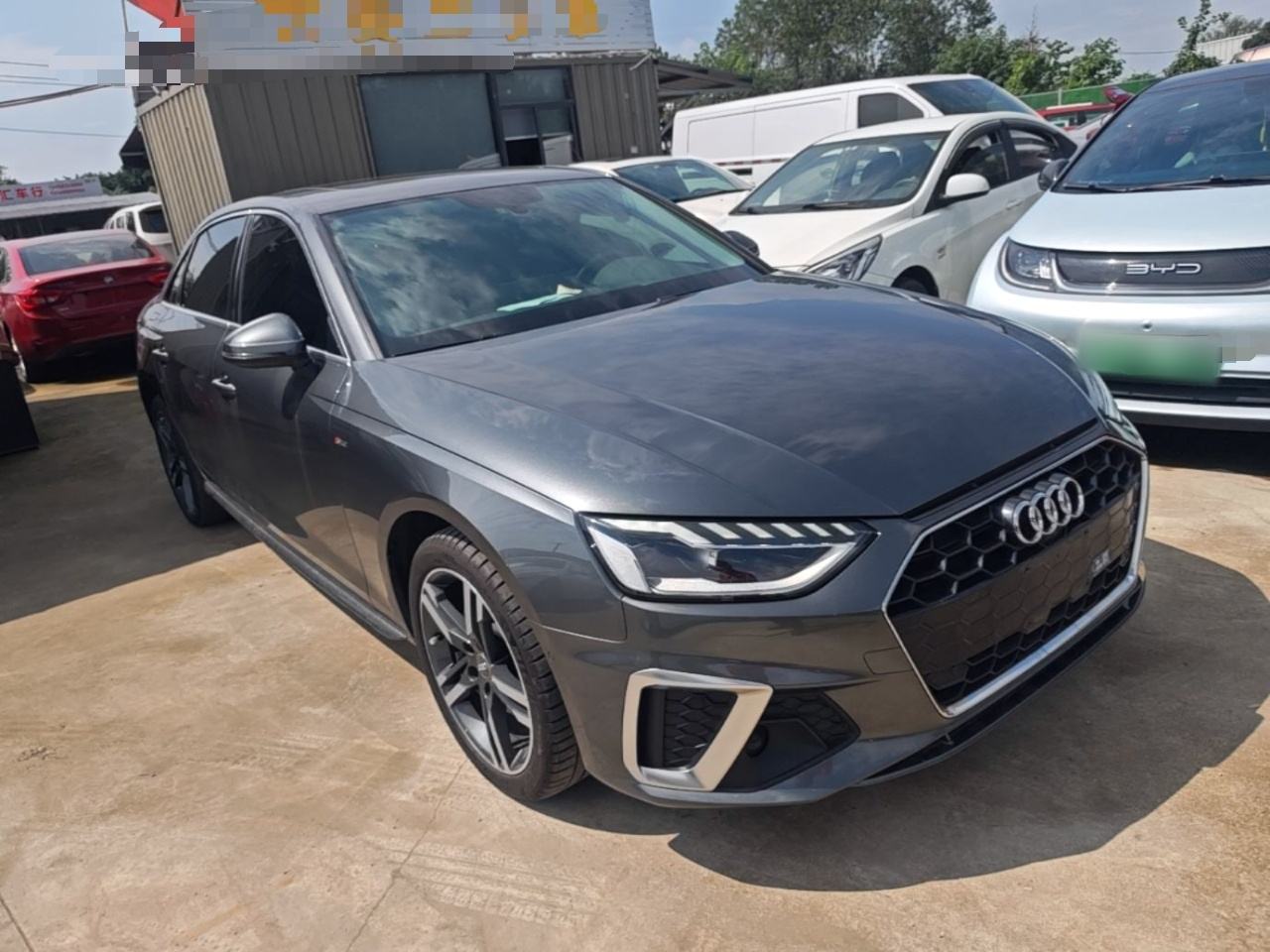 Audi A4L - фото 4