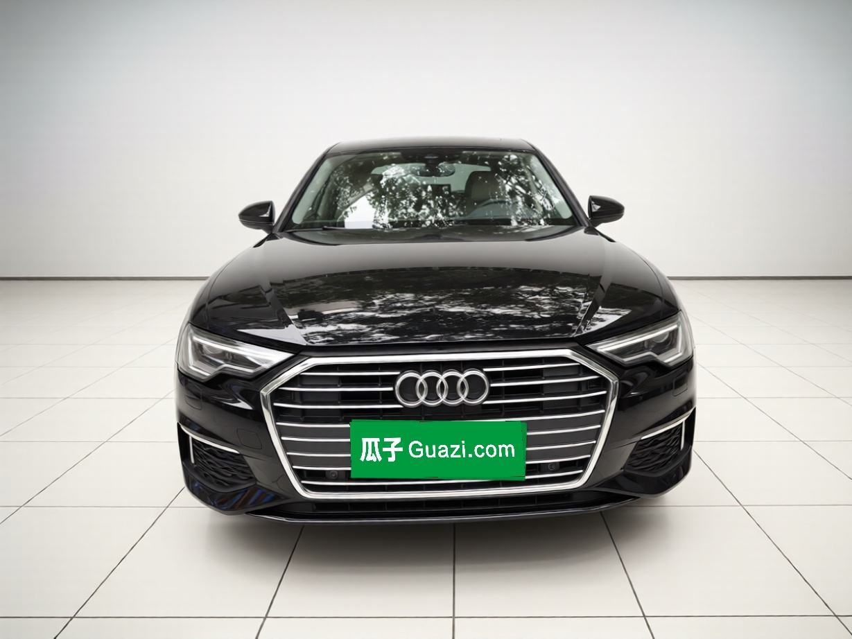 Audi A6L - фото 1
