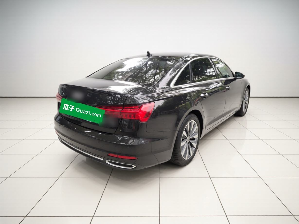 Audi A6L - фото 3
