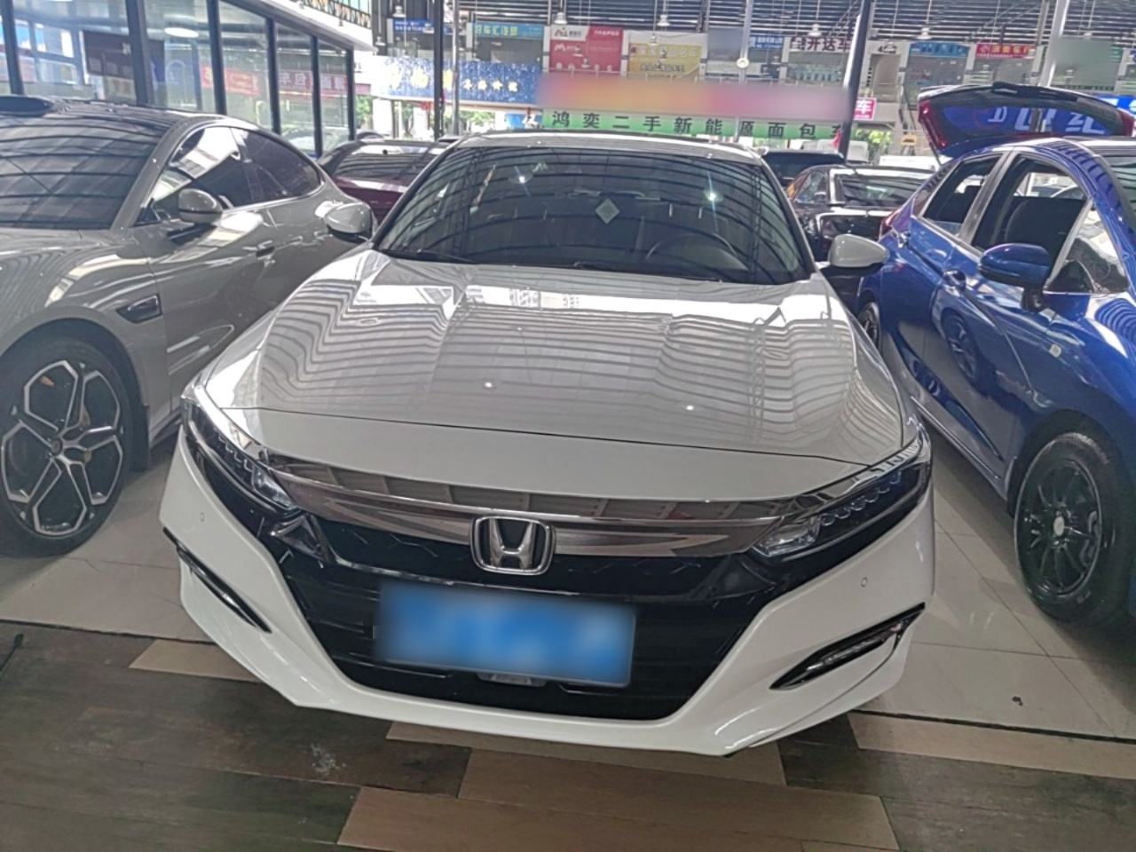 Honda Accord - фото 1