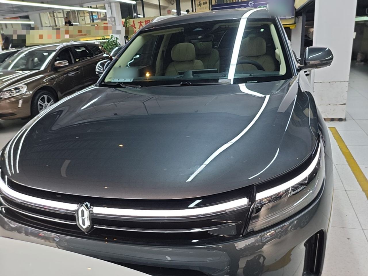 AITO M7 - фото 1