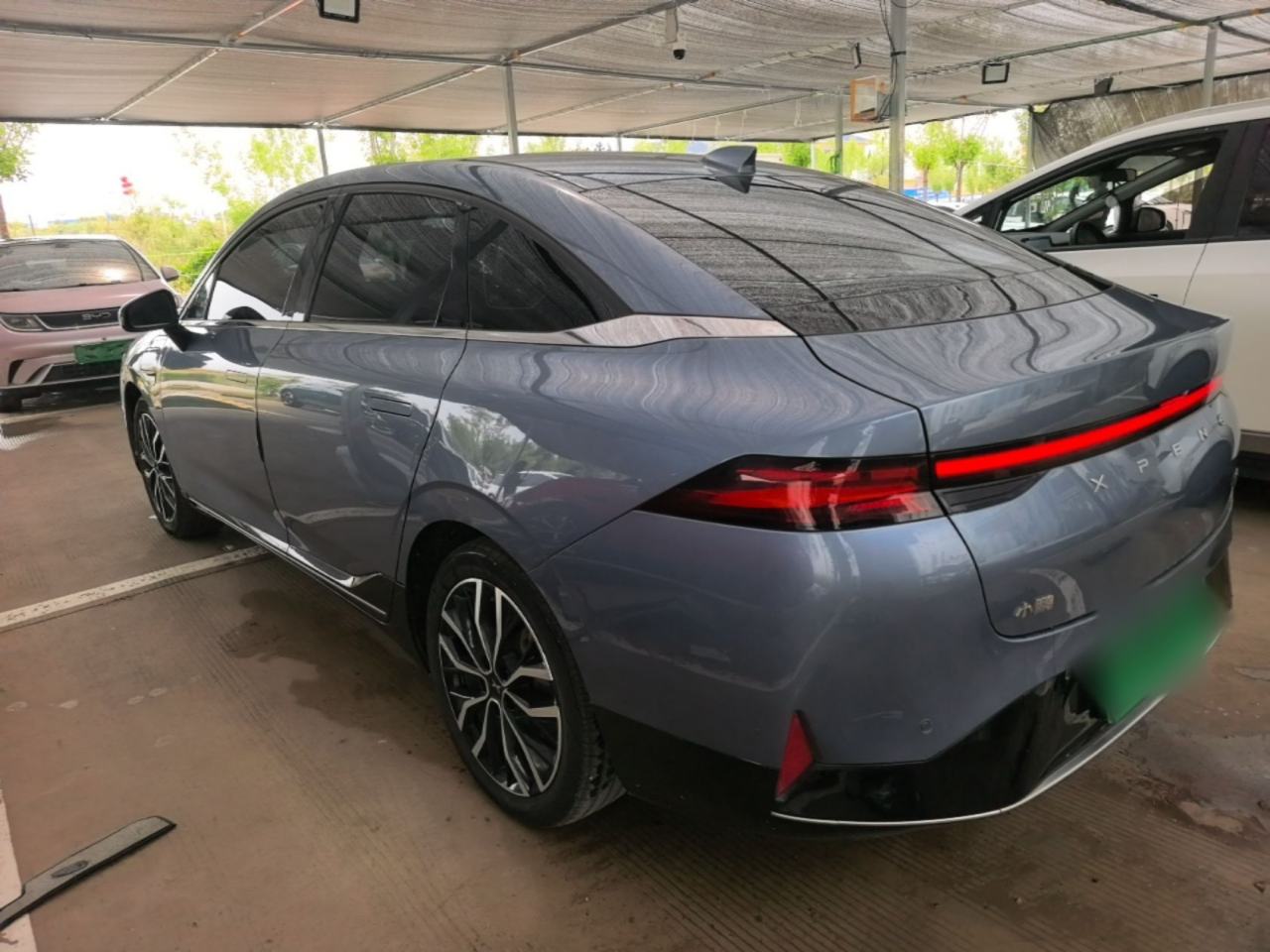 XPeng P5 - фото 3