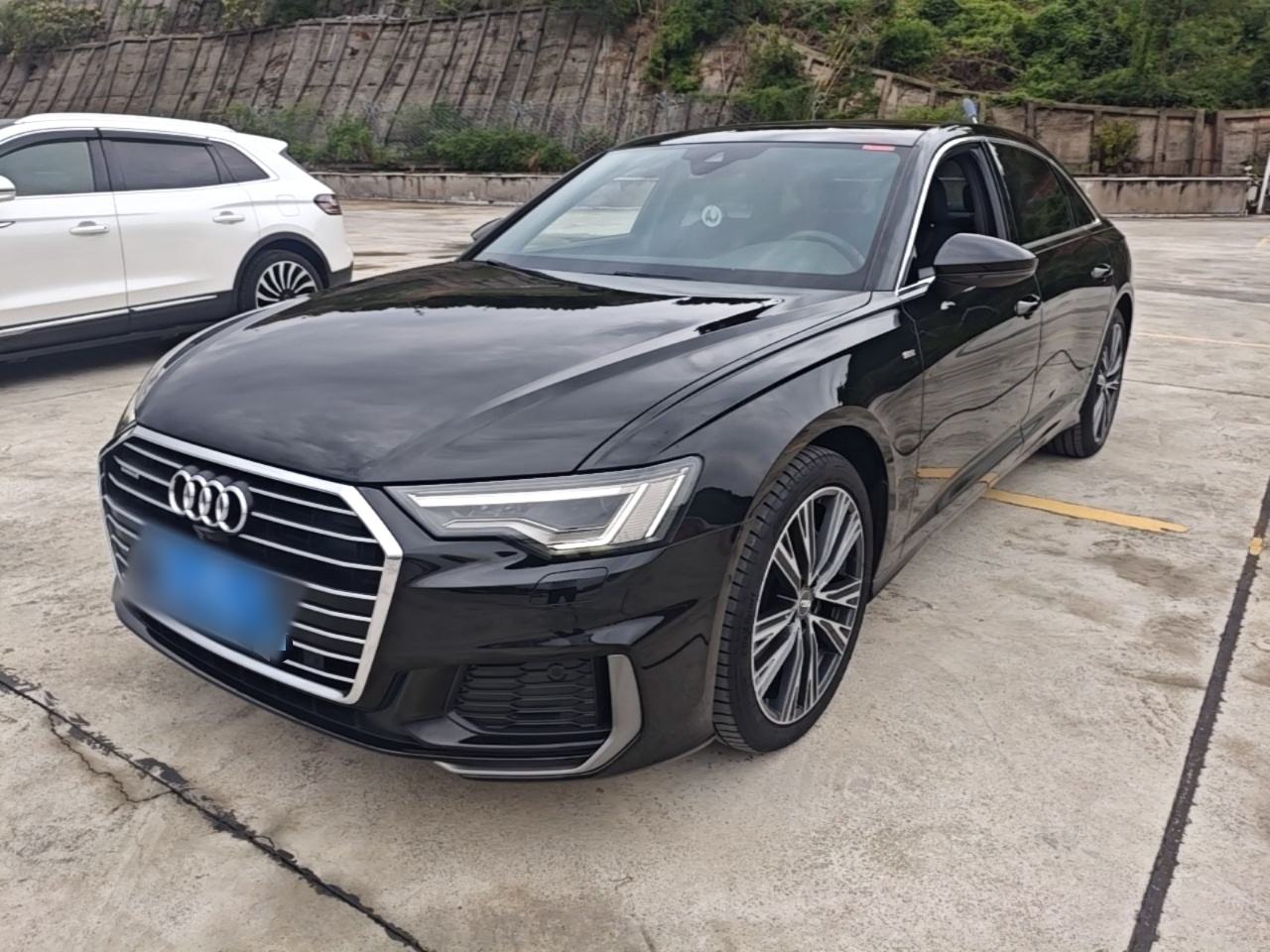 Audi A6L - фото 0