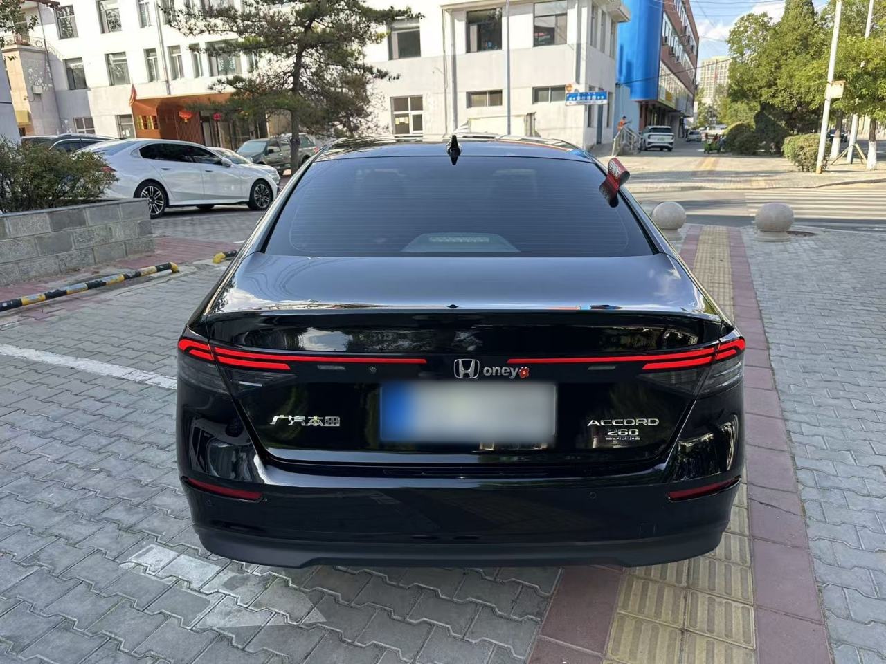 Honda Accord - фото 4