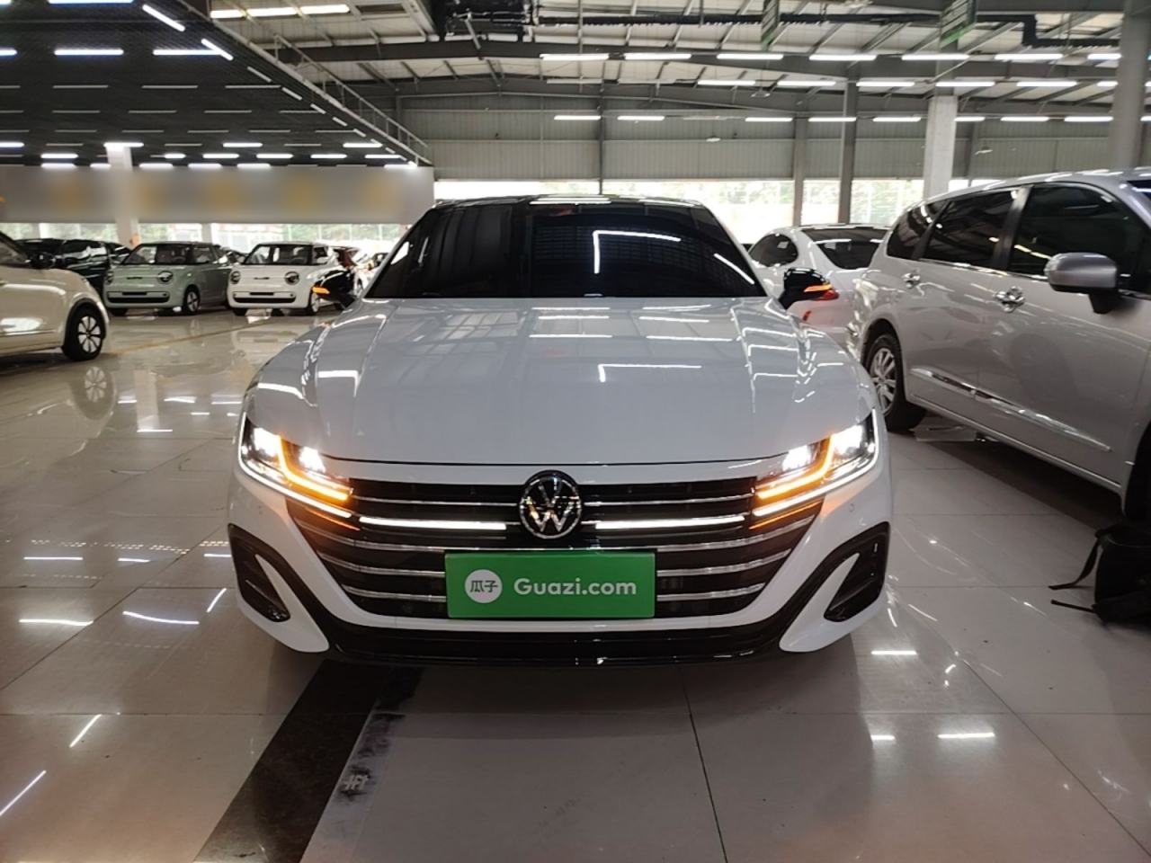 Volkswagen CC - фото 1