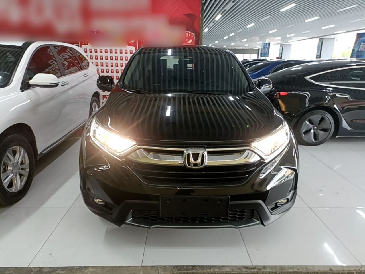 Honda CR-V - фото 1