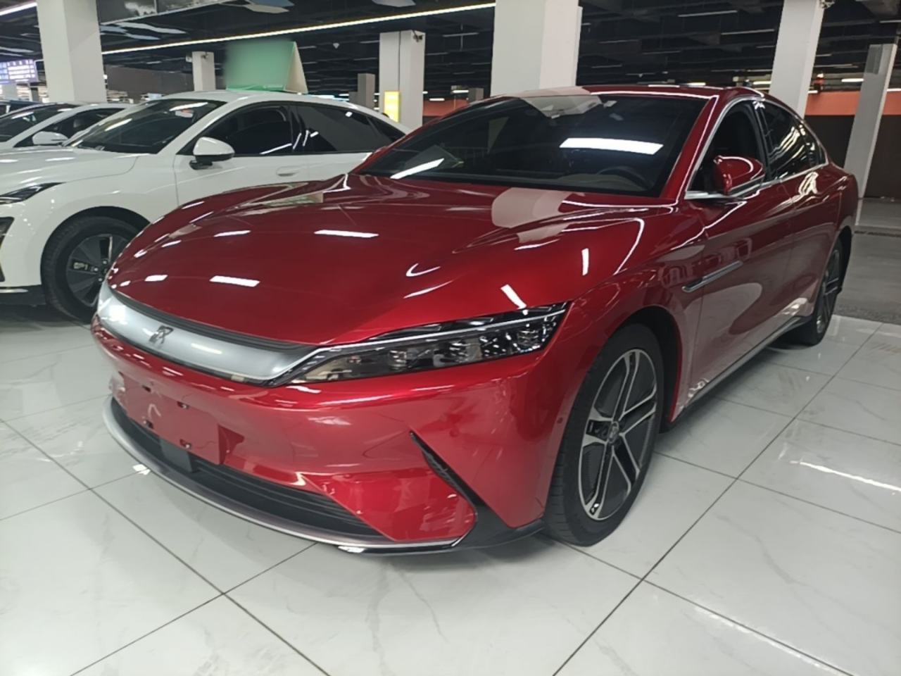 BYD Han DM-i - фото 0